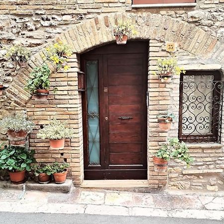 Appartamento Nonna Milde Assisi Exterior foto